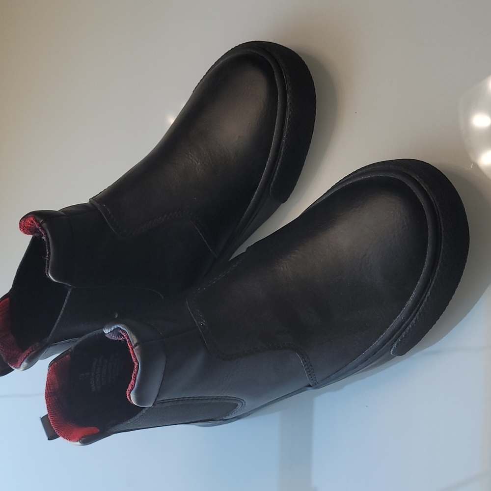 NWOT Little Boys Black Boots Size 13